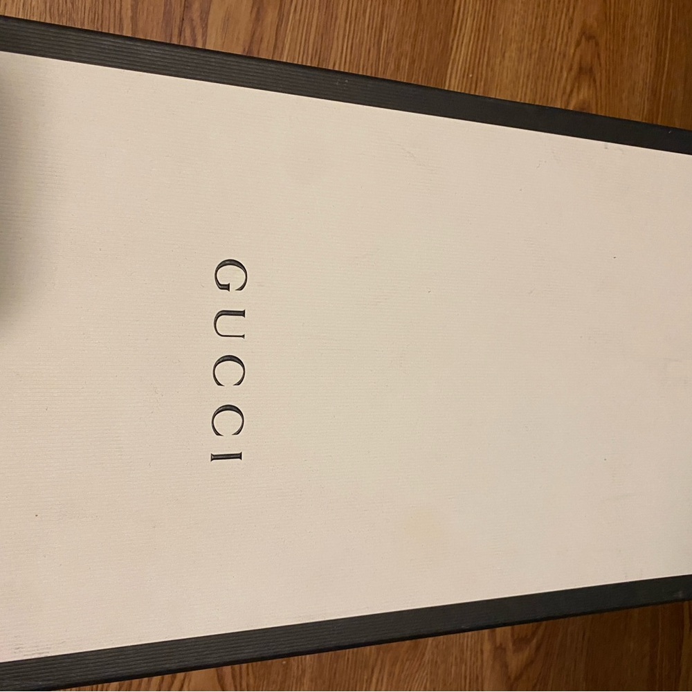 Authentic Gucci Men's Black and Tan Patterned Loafers - Picture 5 of 5